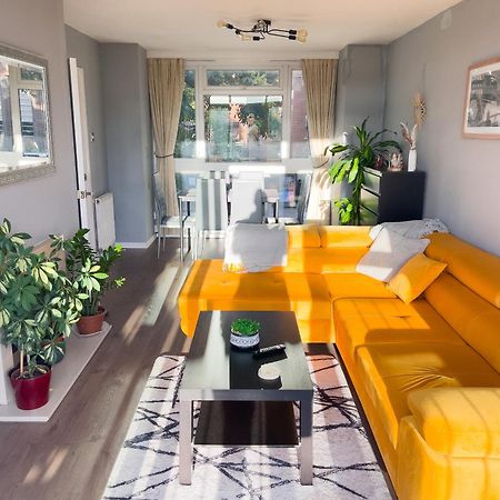 Beautiful 3-Bed Apartment At Swiss Cottage London Bagian luar foto