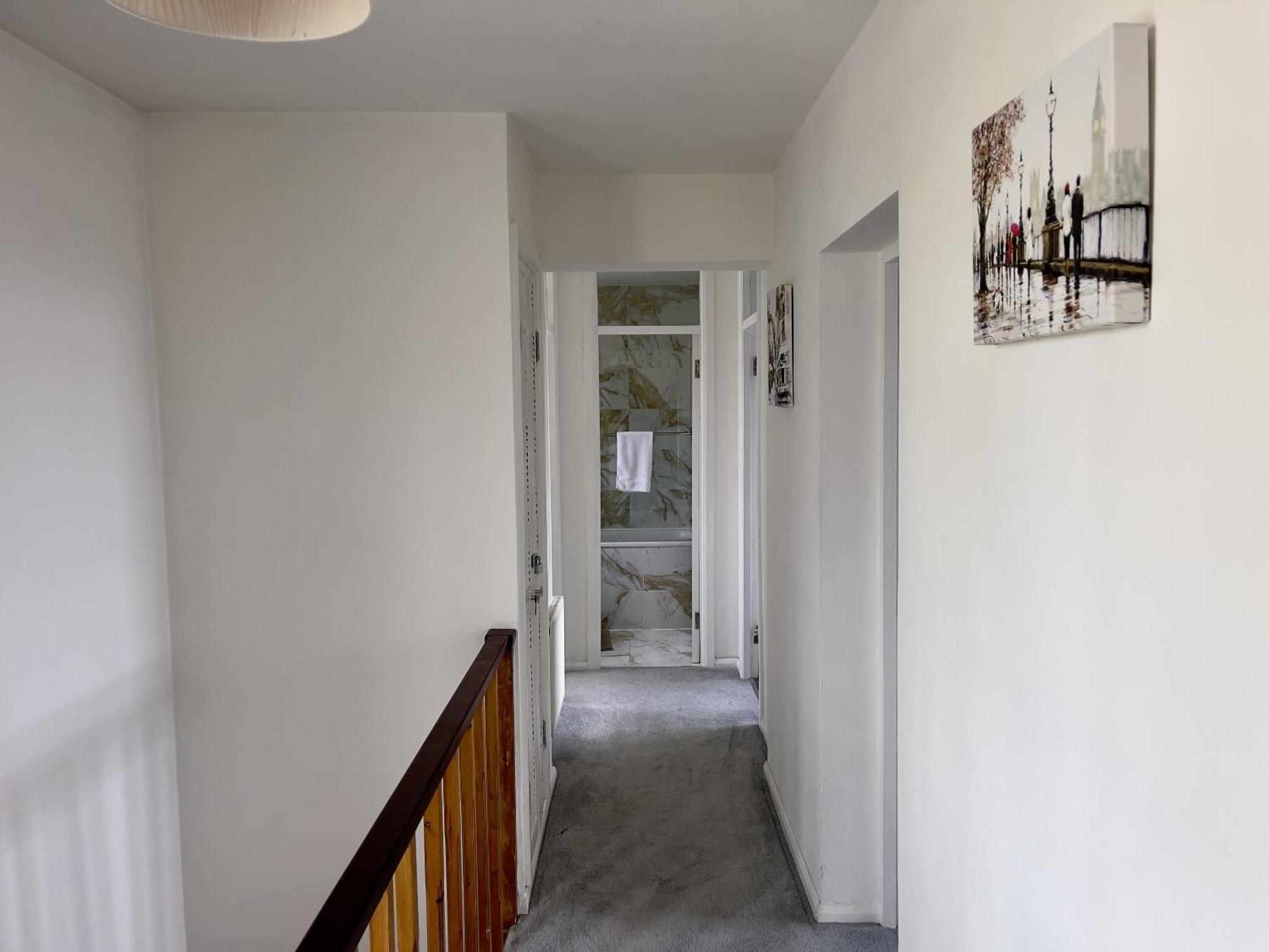 Beautiful 3-Bed Apartment At Swiss Cottage London Bagian luar foto